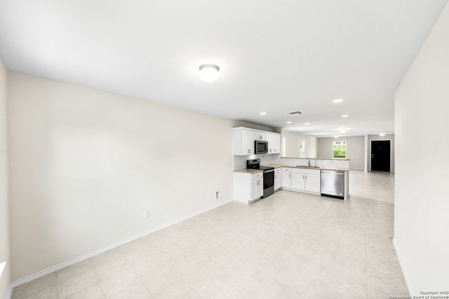 314 Floating Feather, San Antonio, TX 78260