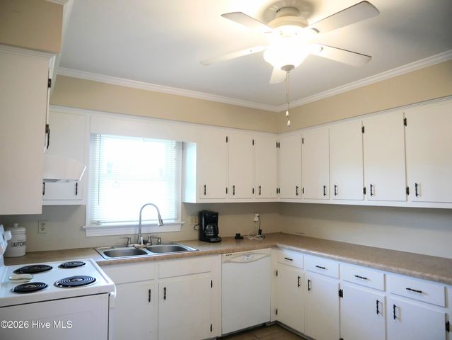 2626 Turnage Drive, Kinston, NC 28501