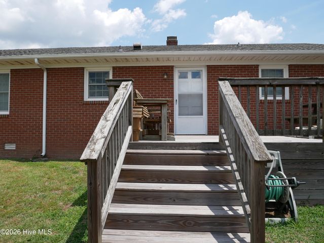 2626 Turnage Drive, Kinston, NC 28501