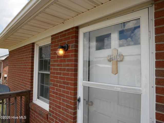 2626 Turnage Drive, Kinston, NC 28501