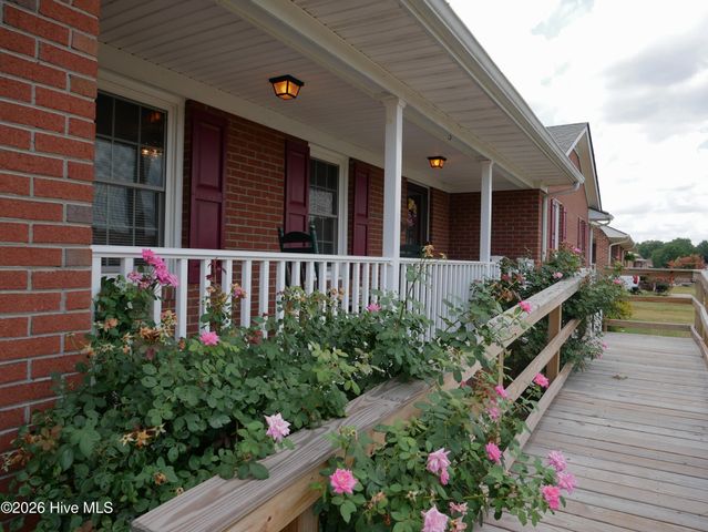 2626 Turnage Drive, Kinston, NC 28501