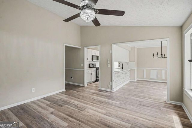 2620 Rolling Hills Way SE, Conyers, GA 30094