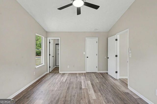 2620 Rolling Hills Way SE, Conyers, GA 30094