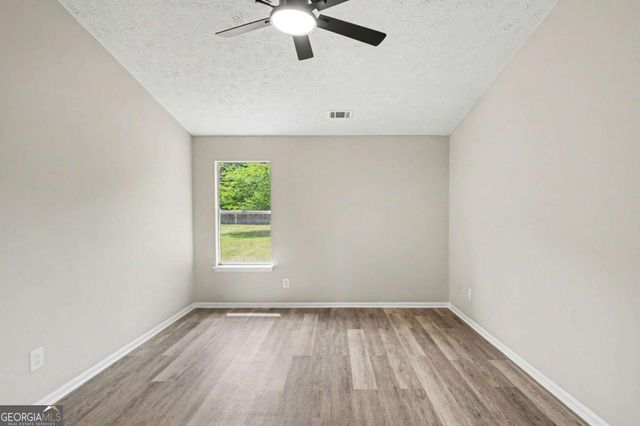 2620 Rolling Hills Way SE, Conyers, GA 30094
