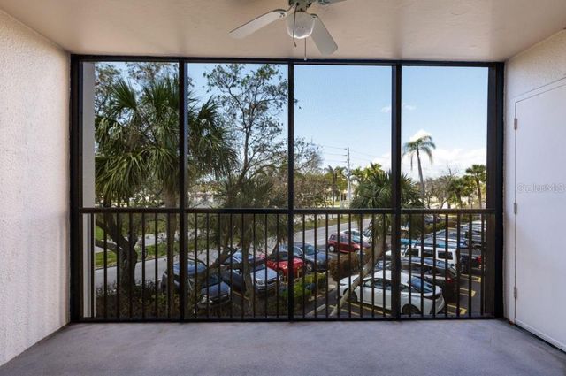 10355 PARADISE BOULEVARD 103, Treasure Island, FL 33706