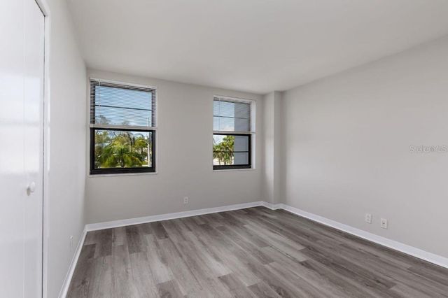 10355 PARADISE BOULEVARD 103, Treasure Island, FL 33706