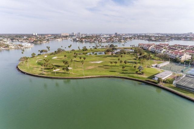 10355 PARADISE BOULEVARD 103, Treasure Island, FL 33706