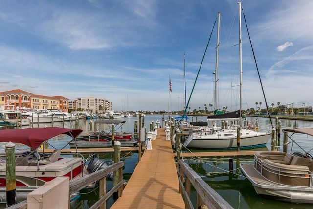 10355 PARADISE BOULEVARD 103, Treasure Island, FL 33706