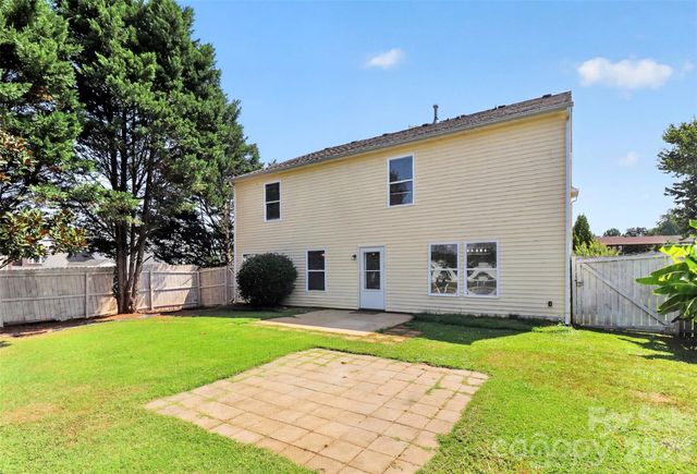 209 Farm Springs Drive, Mount Holly, NC 28120