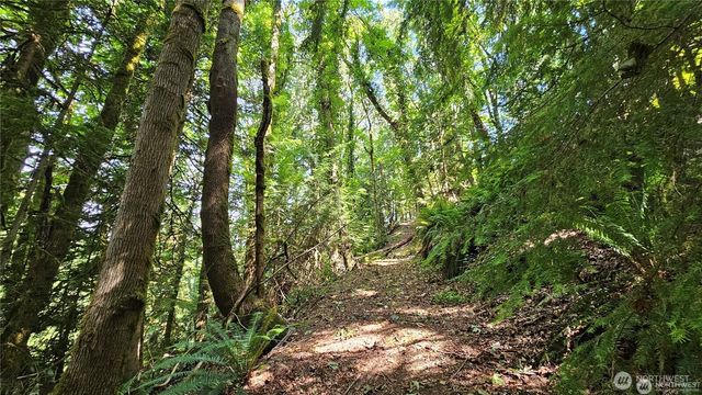 210 XX Pugh Road NE, Poulsbo, WA 98370