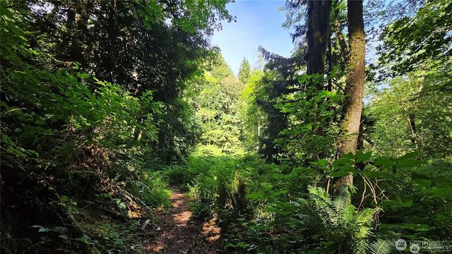 210 XX Pugh Road NE, Poulsbo, WA 98370