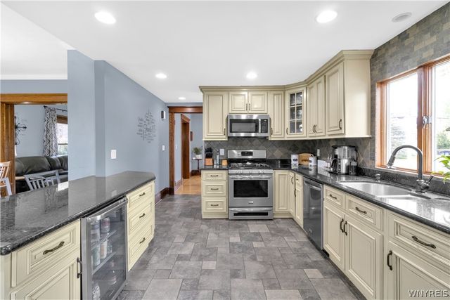 2525 Niagara Road, Wheatfield, NY 14304