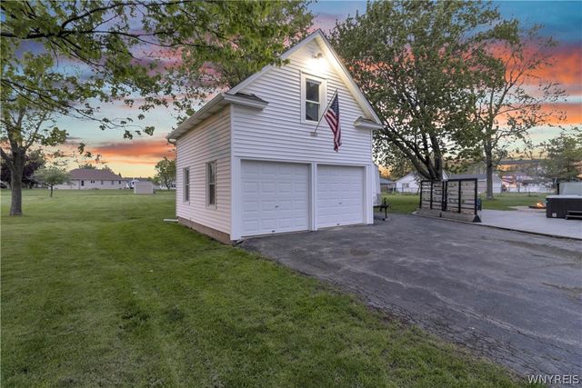2525 Niagara Road, Wheatfield, NY 14304