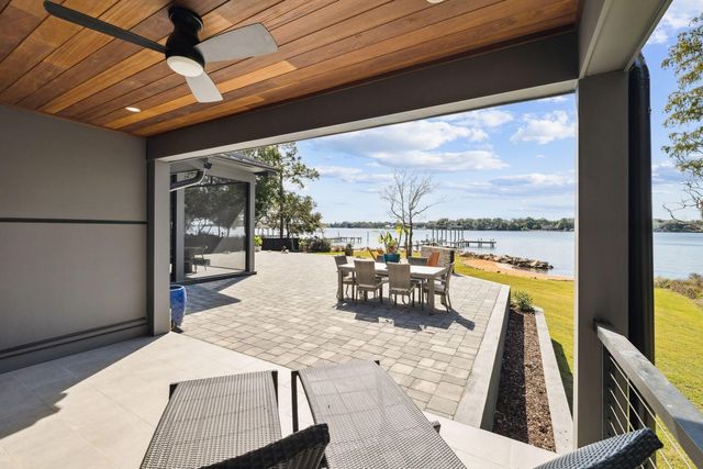 1435 Bayshore Drive, Niceville, FL 32578