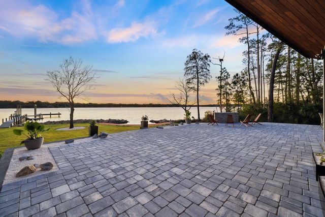 1435 Bayshore Drive, Niceville, FL 32578