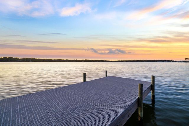 1435 Bayshore Drive, Niceville, FL 32578