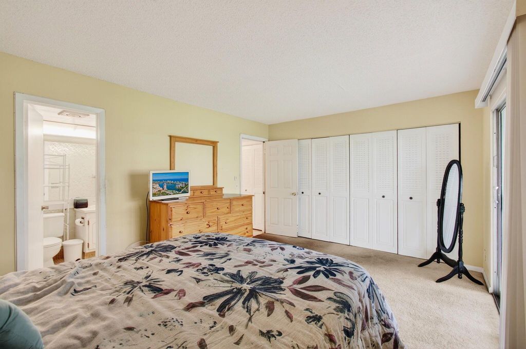 Image 30 of property listing at 384 Fanshaw J, Boca Raton, FL 33434