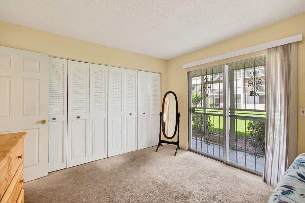 Image 32 of property listing at 384 Fanshaw J, Boca Raton, FL 33434