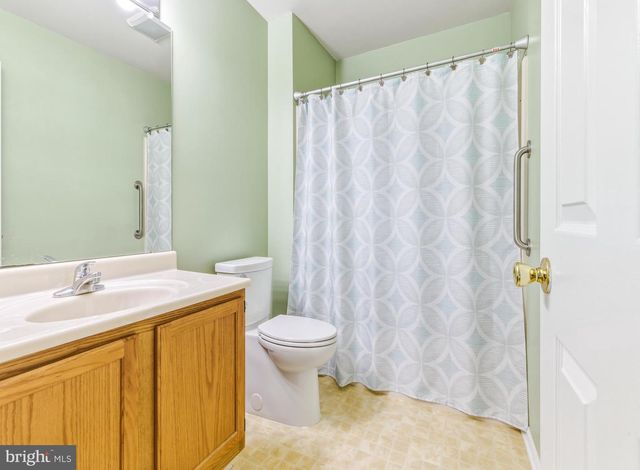 30 CARAWAY, West Deptford, NJ 08086