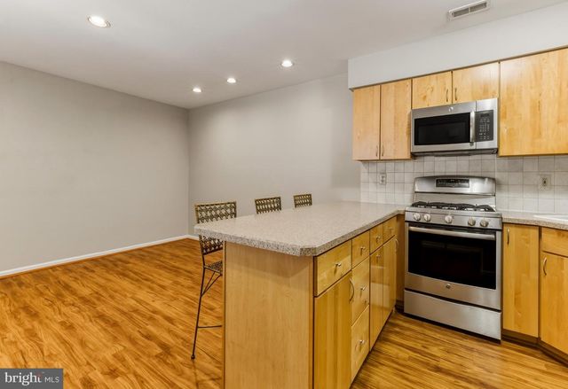 30 CARAWAY, West Deptford, NJ 08086