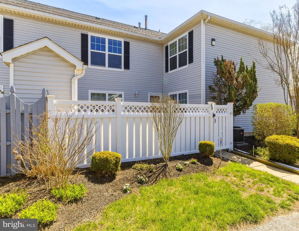 30 CARAWAY, West Deptford, NJ 08086
