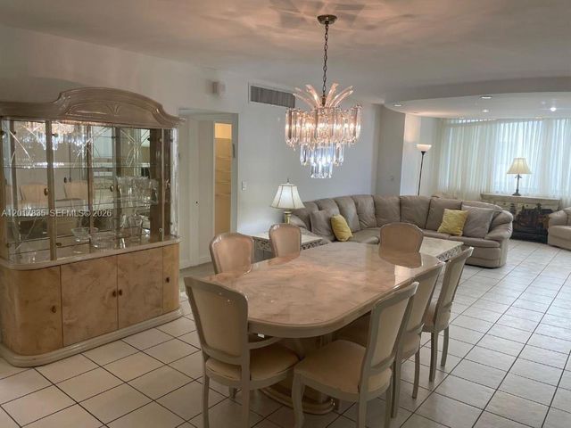 5005 Collins Ave 424, Miami Beach, FL 33140