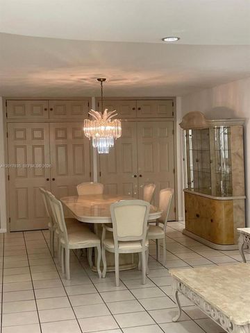 5005 Collins Ave 424, Miami Beach, FL 33140