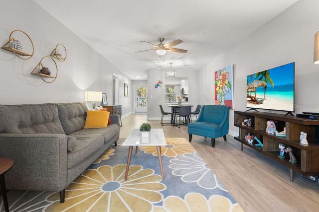 300 CLYDE LANE 215, Dunedin, FL 34698