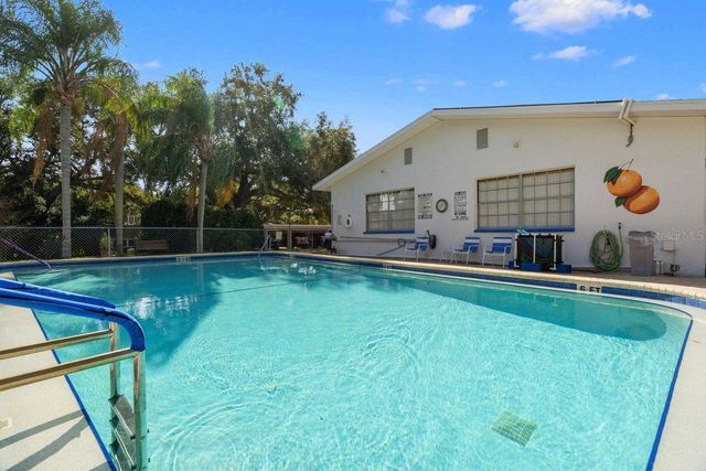 300 CLYDE LANE 215, Dunedin, FL 34698