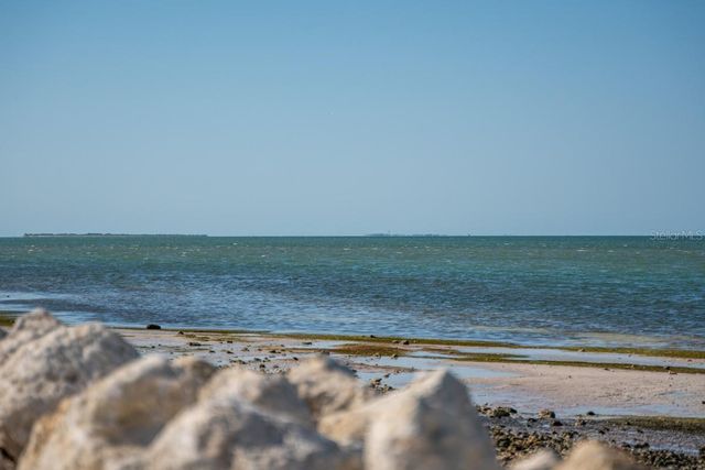 300 CLYDE LANE 215, Dunedin, FL 34698