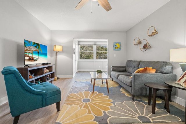 300 CLYDE LANE 215, Dunedin, FL 34698