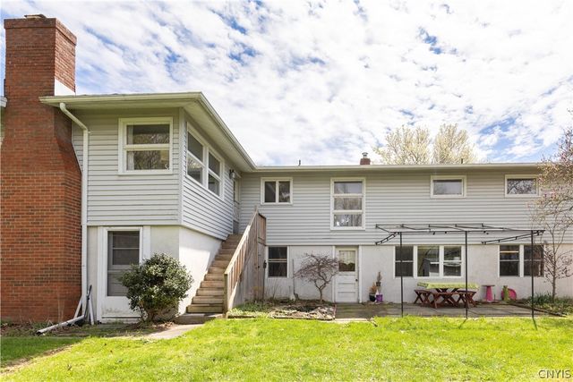 339 Northfield Way, Camillus, NY 13031