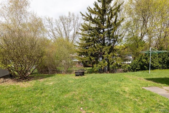 339 Northfield Way, Camillus, NY 13031