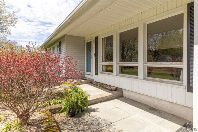 339 Northfield Way, Camillus, NY 13031