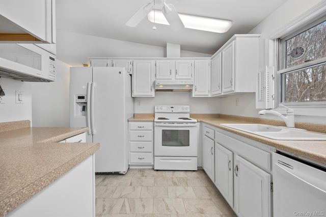 266 Layton Road, Stanfordville, NY 12581