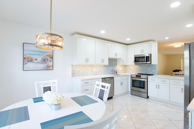 5160 Petal Place D, Delray Beach, FL 33484