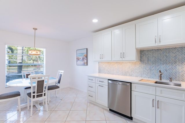 5160 Petal Place D, Delray Beach, FL 33484