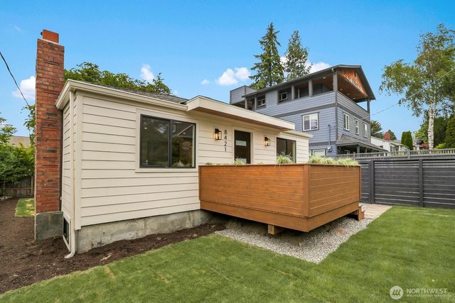 8421 39th Avenue SW, Seattle, WA 98136