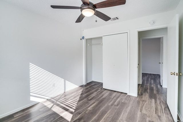 616 Greenlawn BLVD Right Side, Round Rock, TX 78664