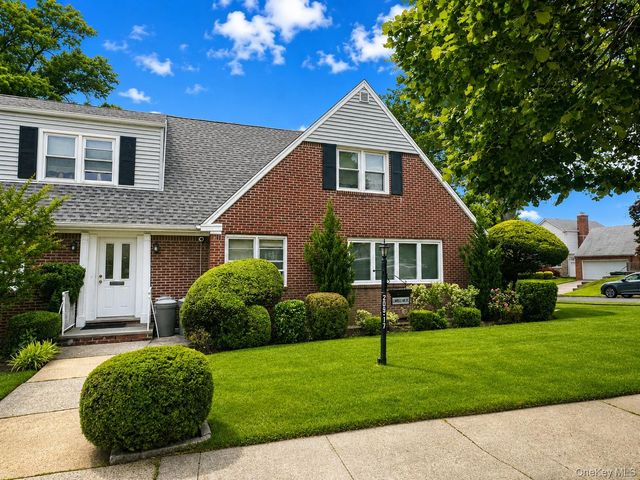 20917 Union Turnpike, Oakland Gardens, NY 11364