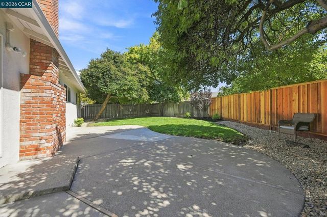 6861 Brighton Drive, Dublin, CA 94568