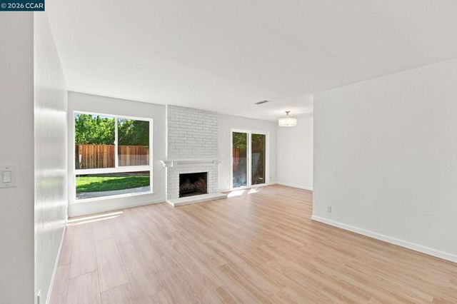 6861 Brighton Drive, Dublin, CA 94568