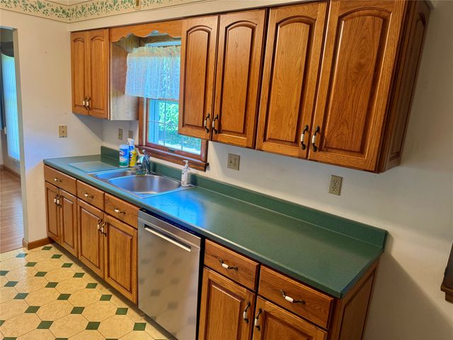 4726 WYNBURNE Avenue, Erie, PA 16509