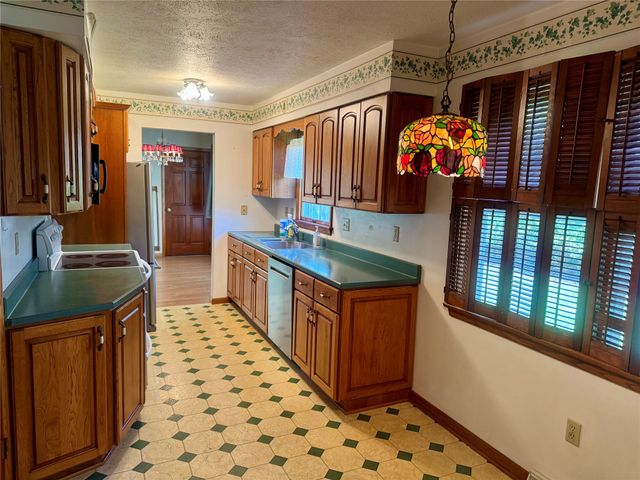 4726 WYNBURNE Avenue, Erie, PA 16509