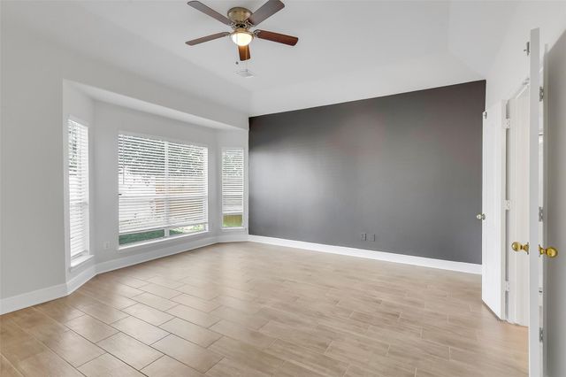 12426 Shadowpoint Drive, Houston, TX 77082