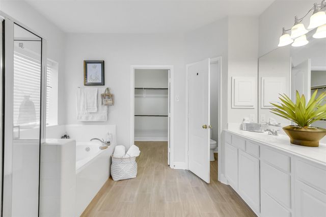 12426 Shadowpoint Drive, Houston, TX 77082