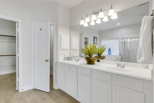 12426 Shadowpoint Drive, Houston, TX 77082