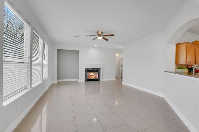 12426 Shadowpoint Drive, Houston, TX 77082