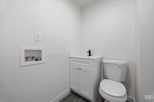 6601 Eucaliptus 84, Bakersfield, CA 93306