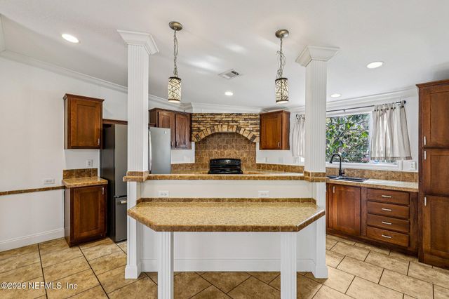 13725 WEBB Road, Jacksonville, FL 32218